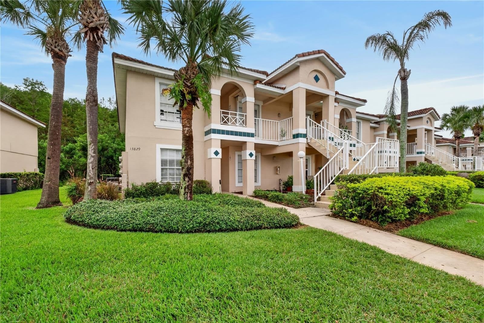 13829 TIMBERLAND Drive – photo 1