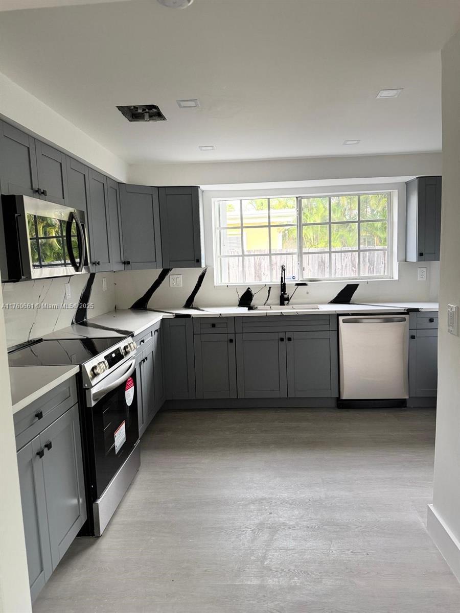 2101 N 15th Ave – photo 4