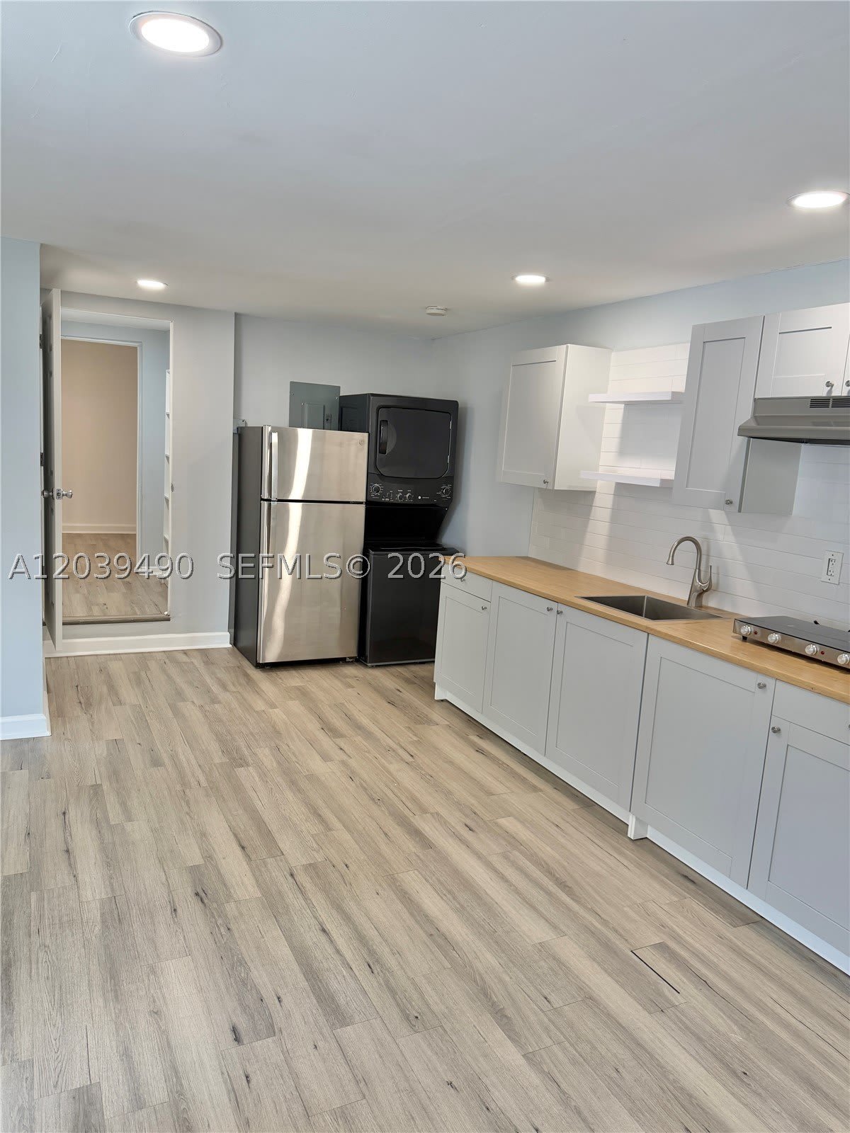227 SW 26th Rd – photo 4