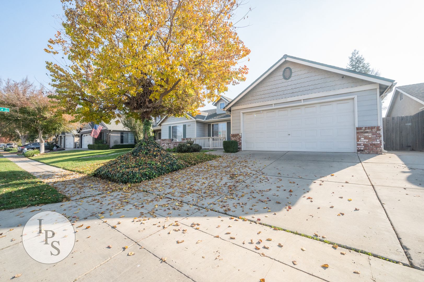 Fresno Westside Home, 3BR/2BA, Built 2002 – photo 2