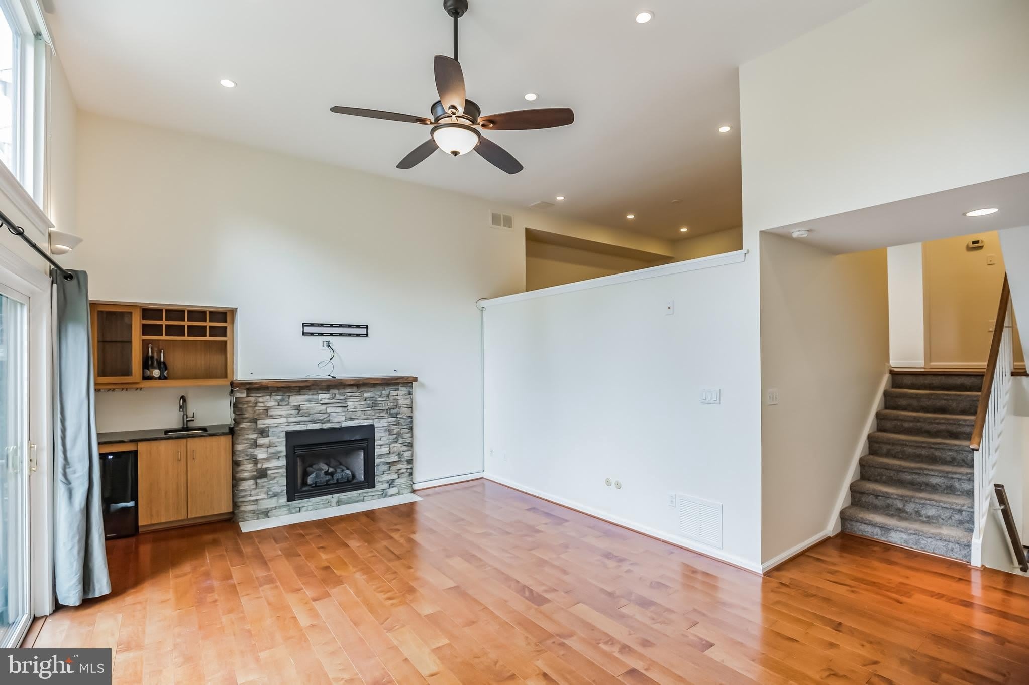 127 KINGS CROFT – photo 3