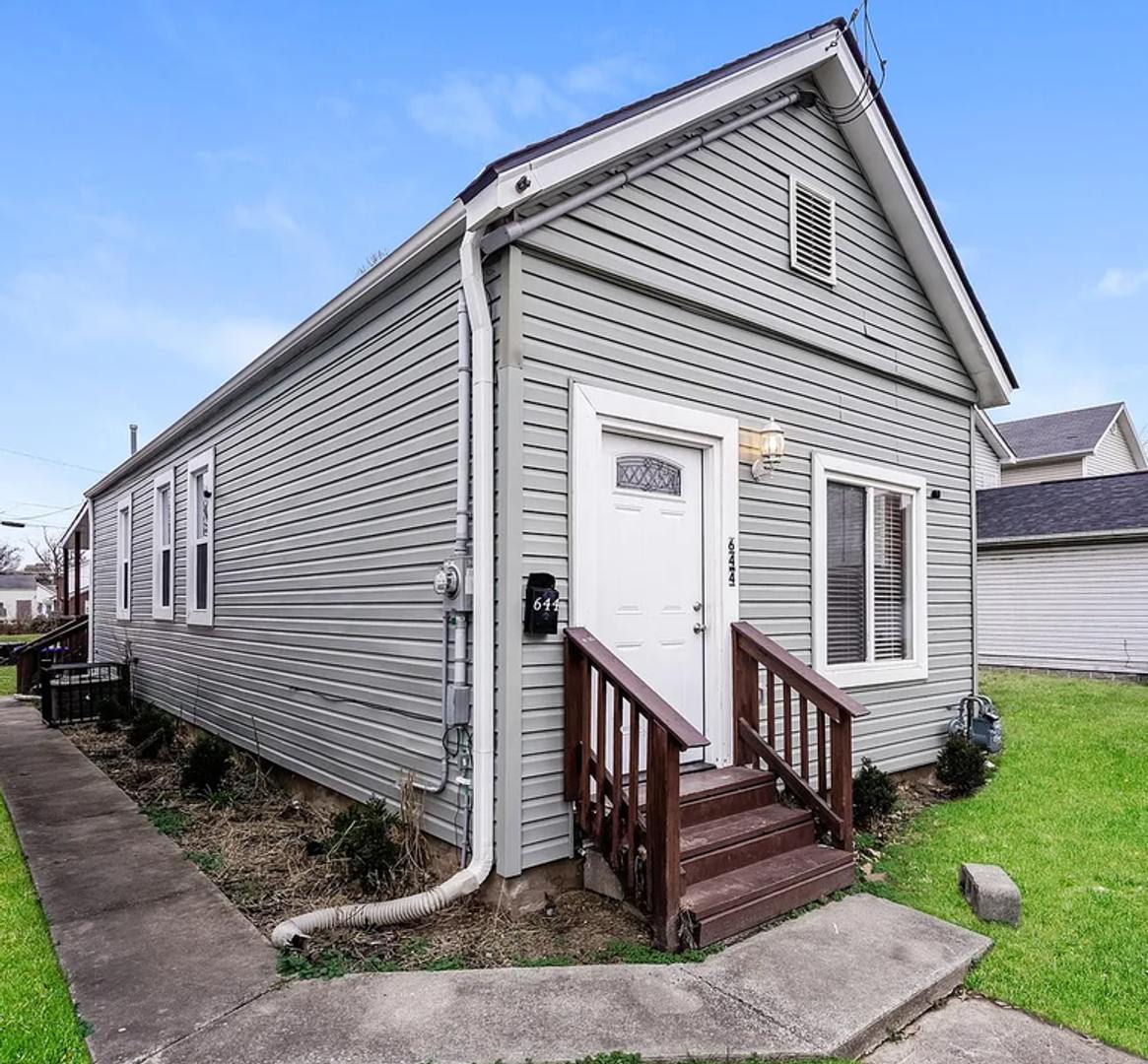 Updated Renovated 3 Bedroom Cottage Leasing Special Move In By 9 15 2026 And Receive 50 Off Of Your Deposit – photo 1