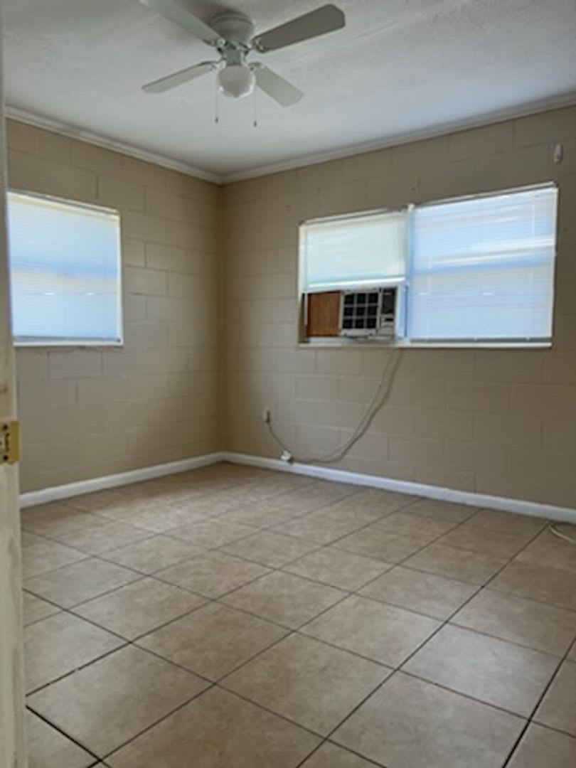 2 Bedroom, 1 Bath Duplex For Rent at 522 Washington Avenue #1 Lake Wales, FL 33853 – photo 5