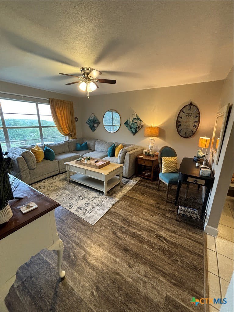 1307 sherry Lane – photo 3