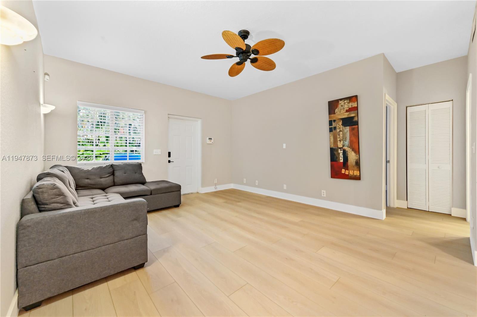 4802 Washington Street – photo 4
