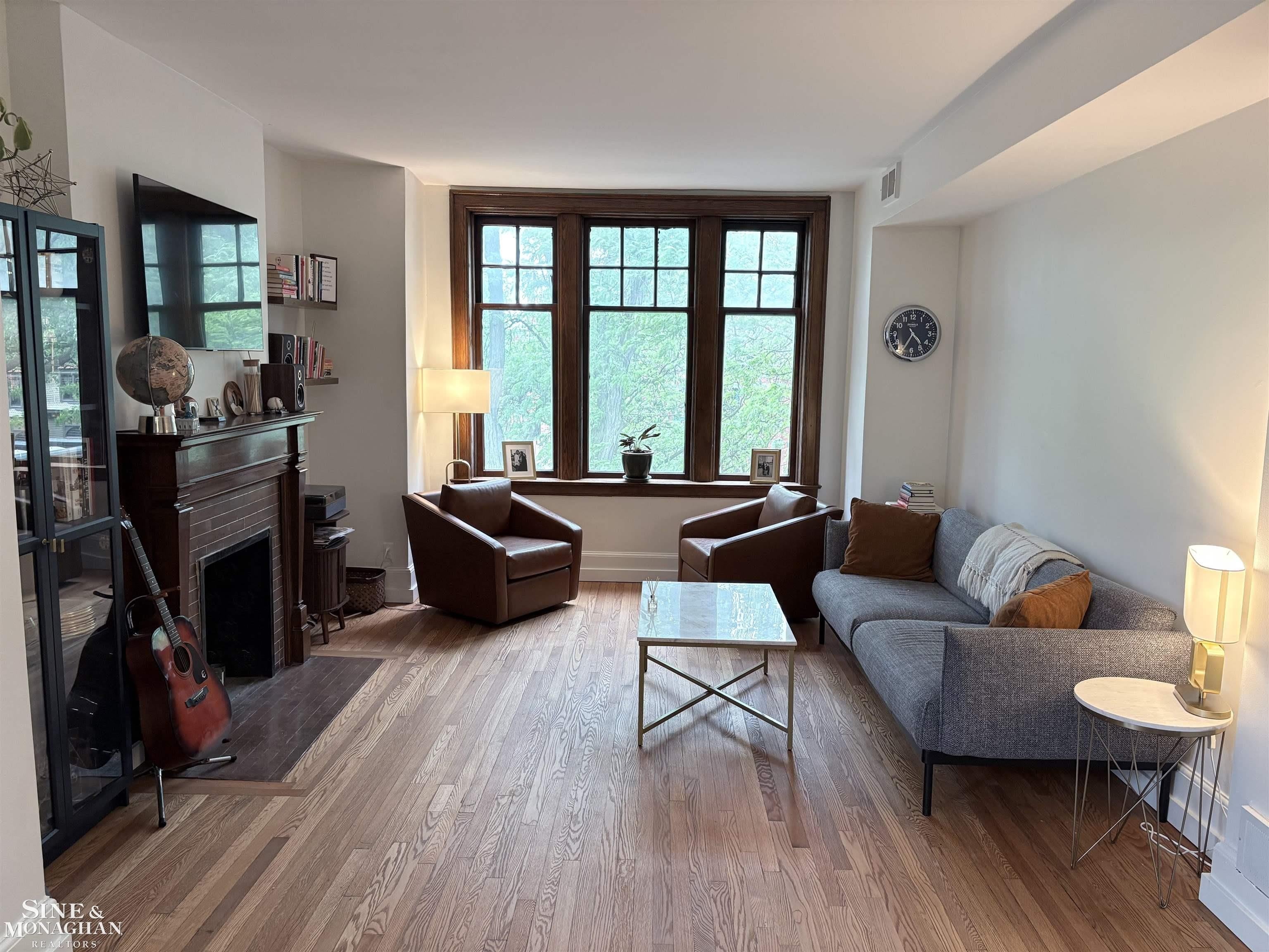 659 W Canfield Street – photo 4