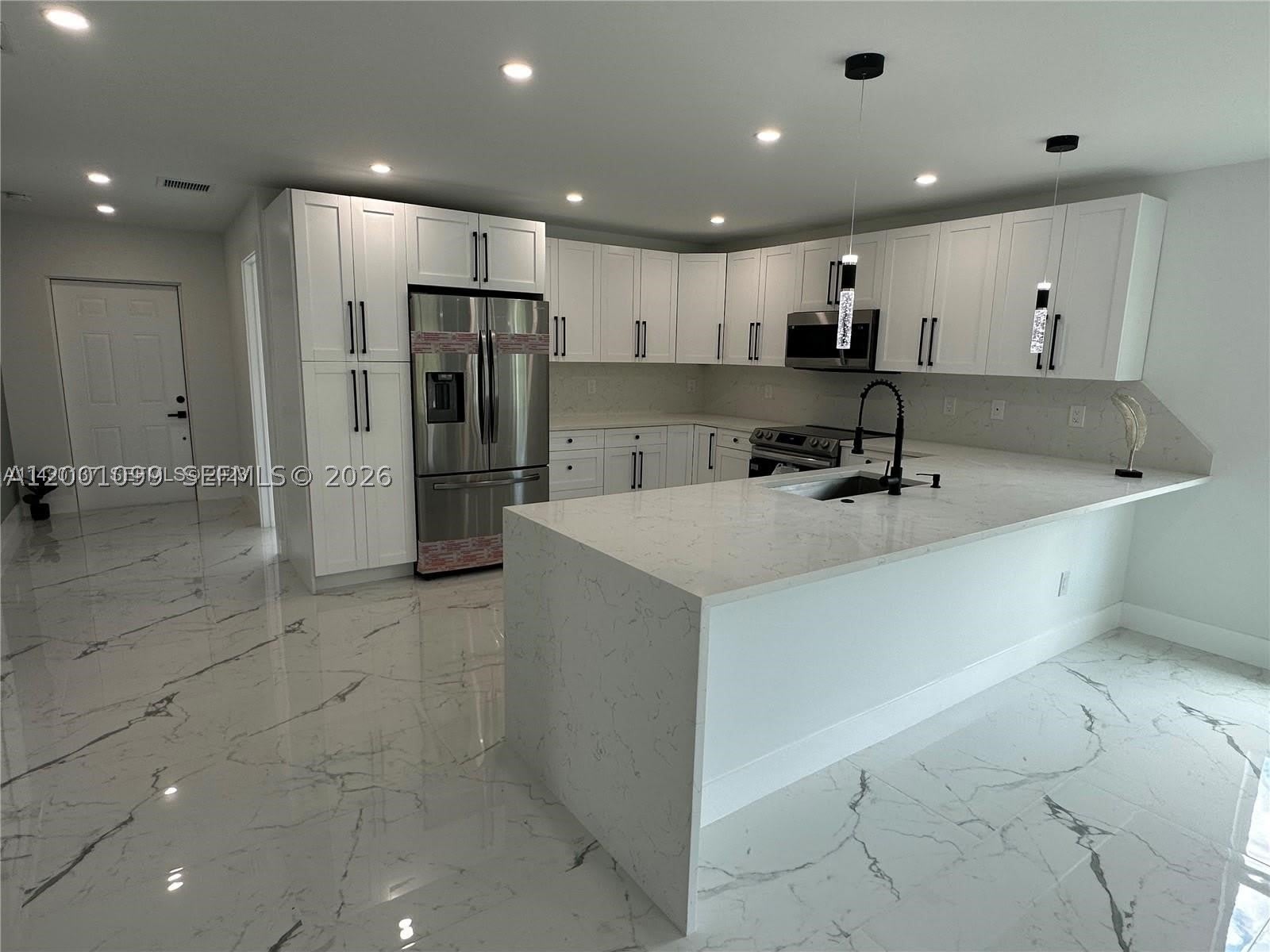 1125 Milwaukee Blvd – photo 4