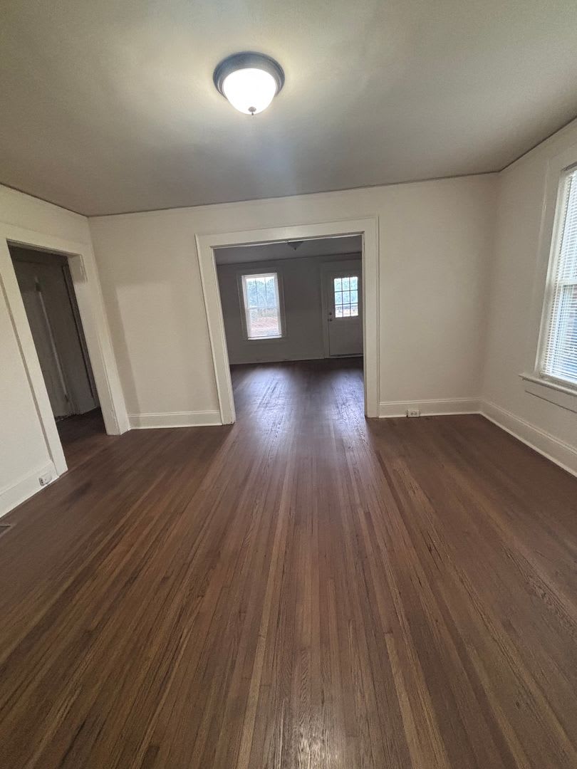 Discover This Three Bedroom One Bath Single Family Home In East Charlotte 500 Off The First Full Month – photo 2