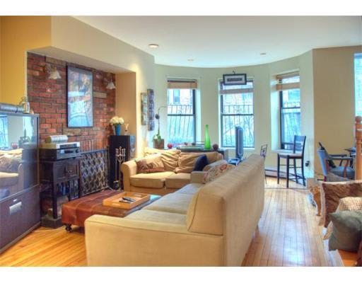 407 Marlborough St – photo 2