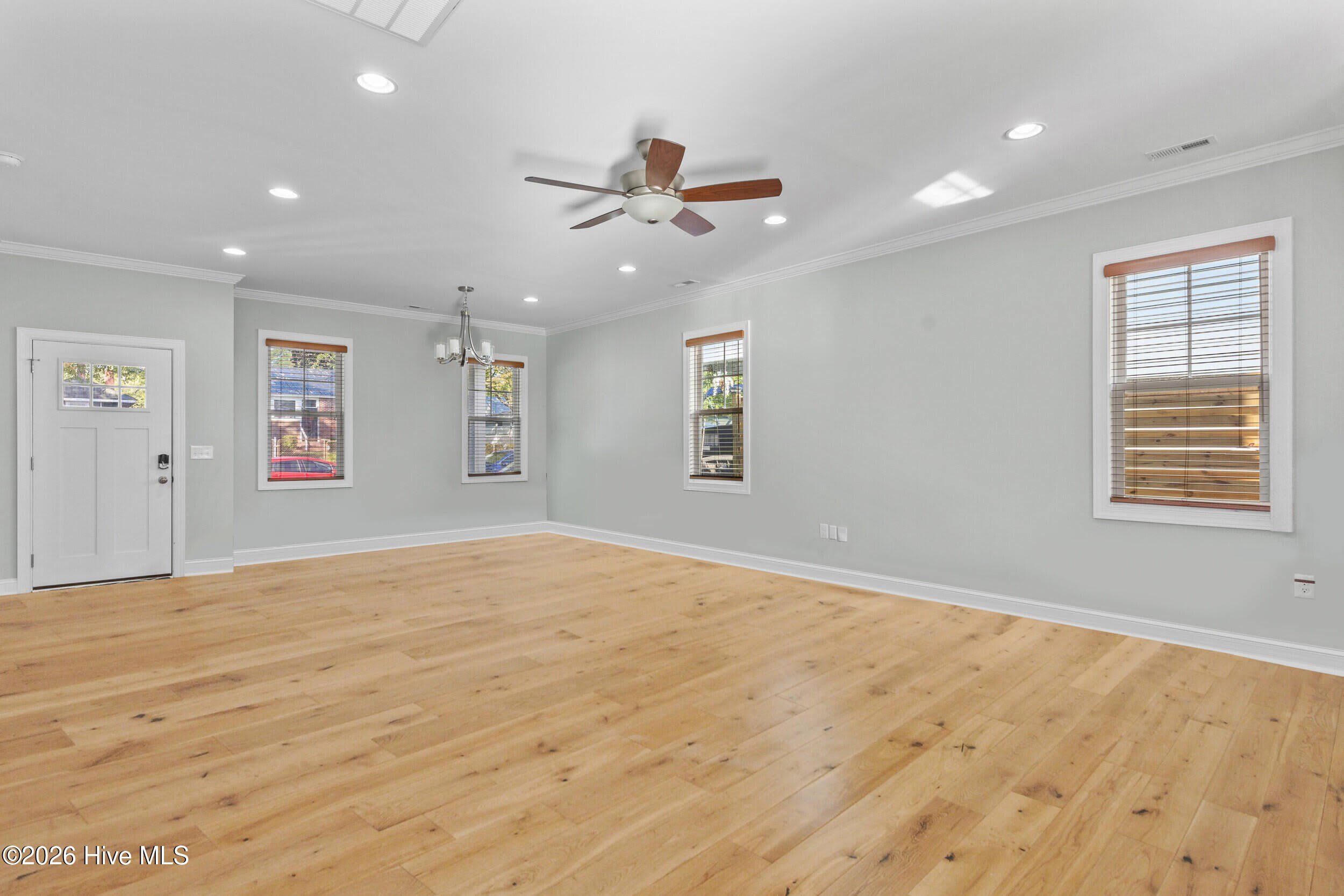 323 Wilson Street – photo 5