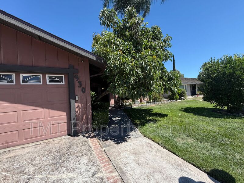 930 Graywood Circle – photo 3