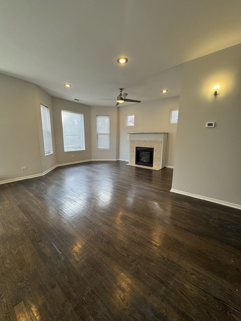 6130 S Rhodes Street – photo 2
