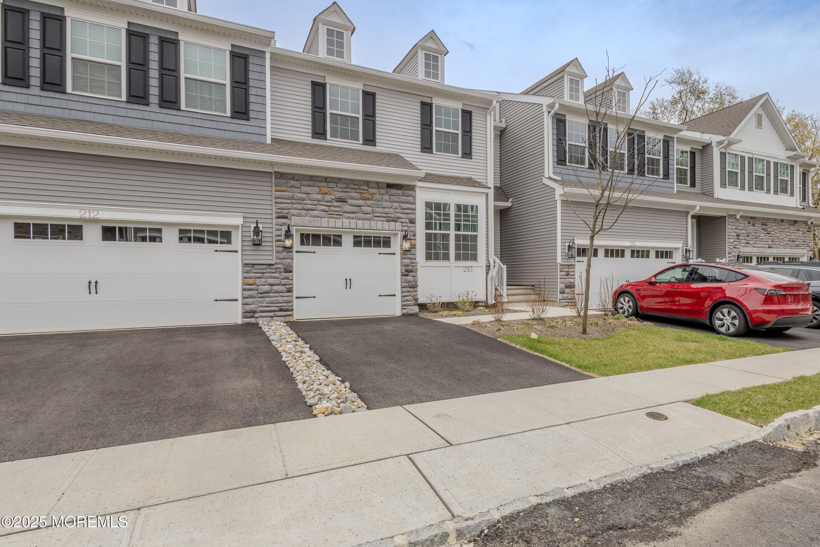 213 Harley Lane – photo 1