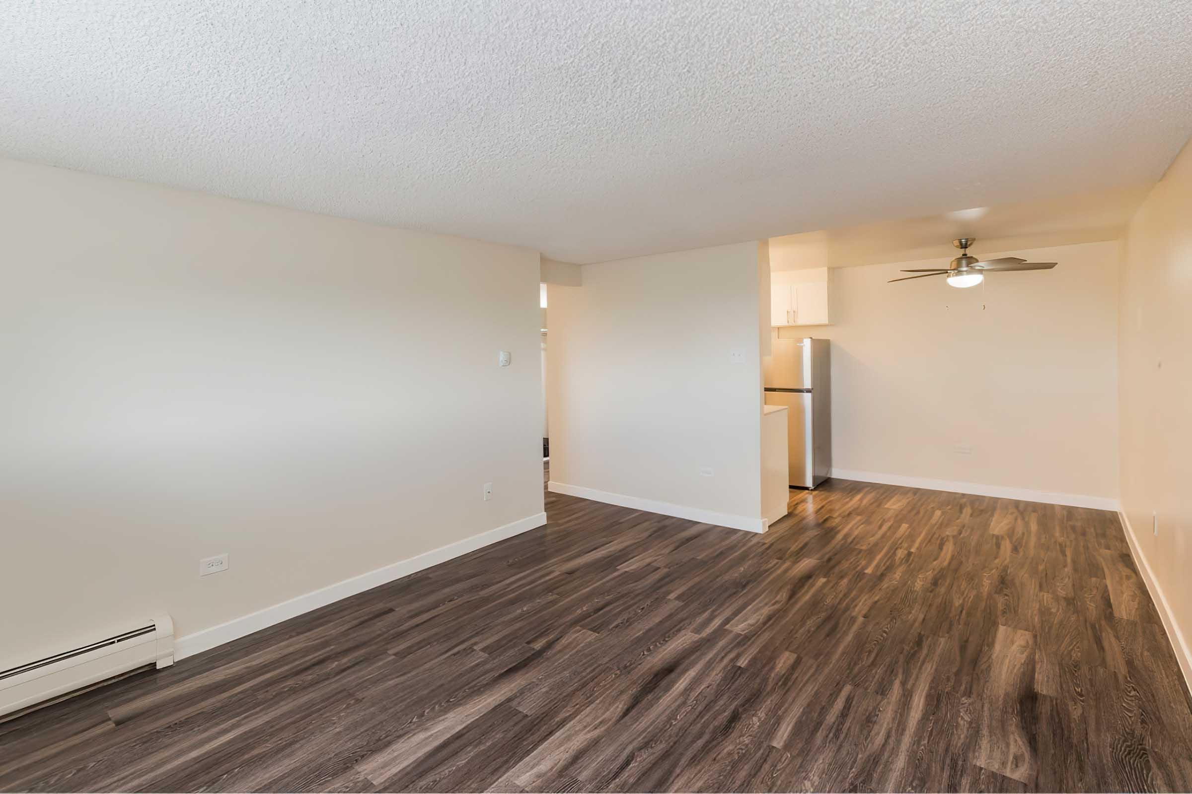 Avon Apartments North – photo 2
