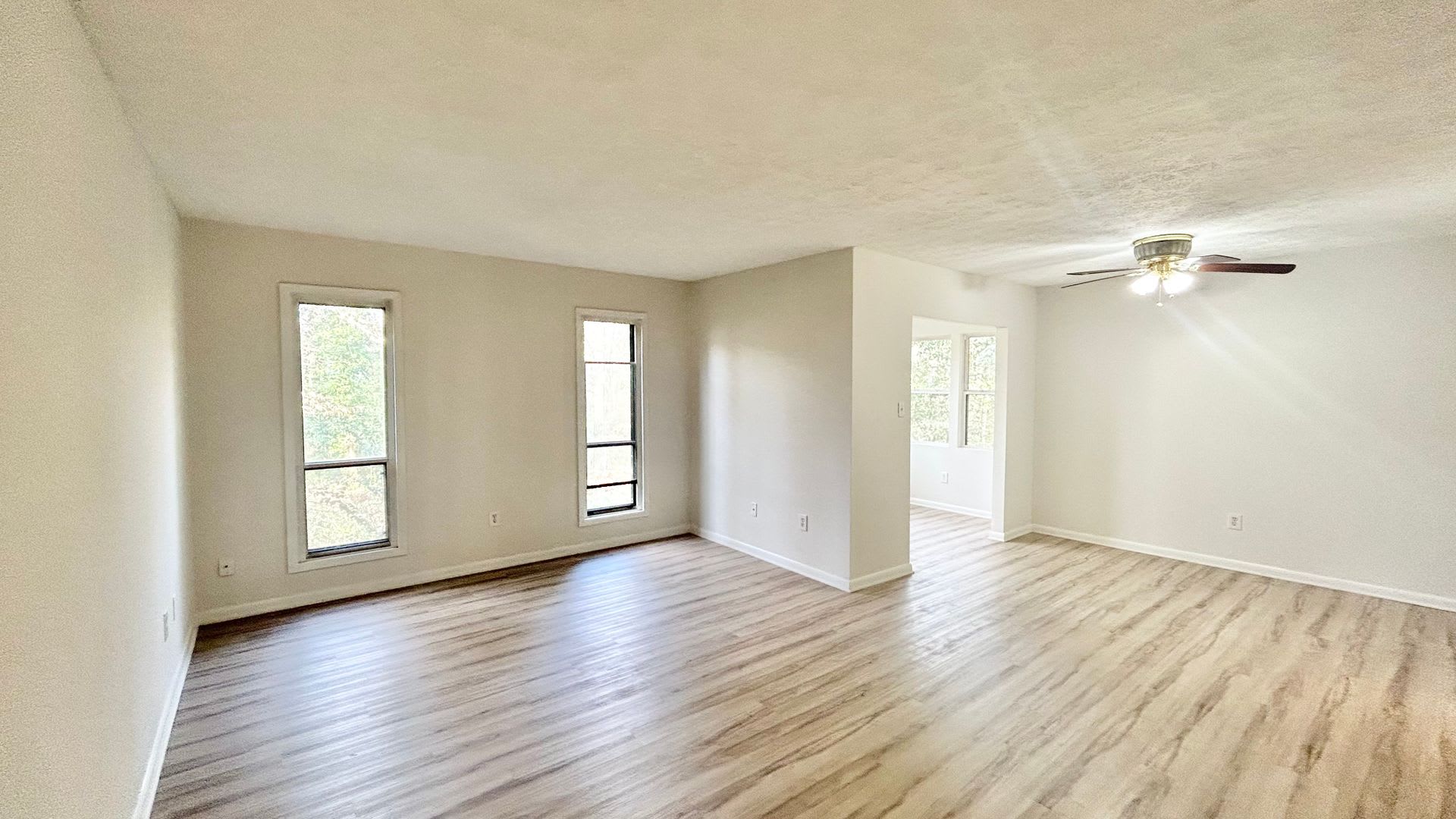 North Atlanta 1 Bed-1 Bath Condo, LVP Hardwoods, Sunroom/Office, Available NOW! – photo 2