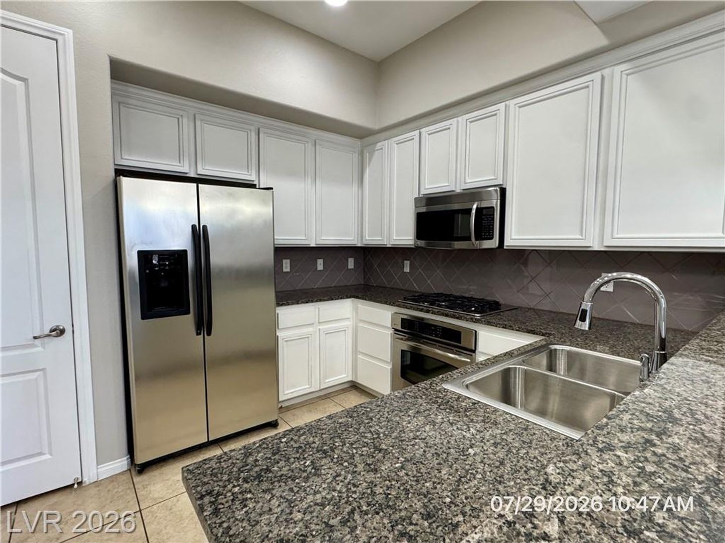2 Bed 2 Bath In A Guard Gated Community With Resort Style Amenities – photo 4