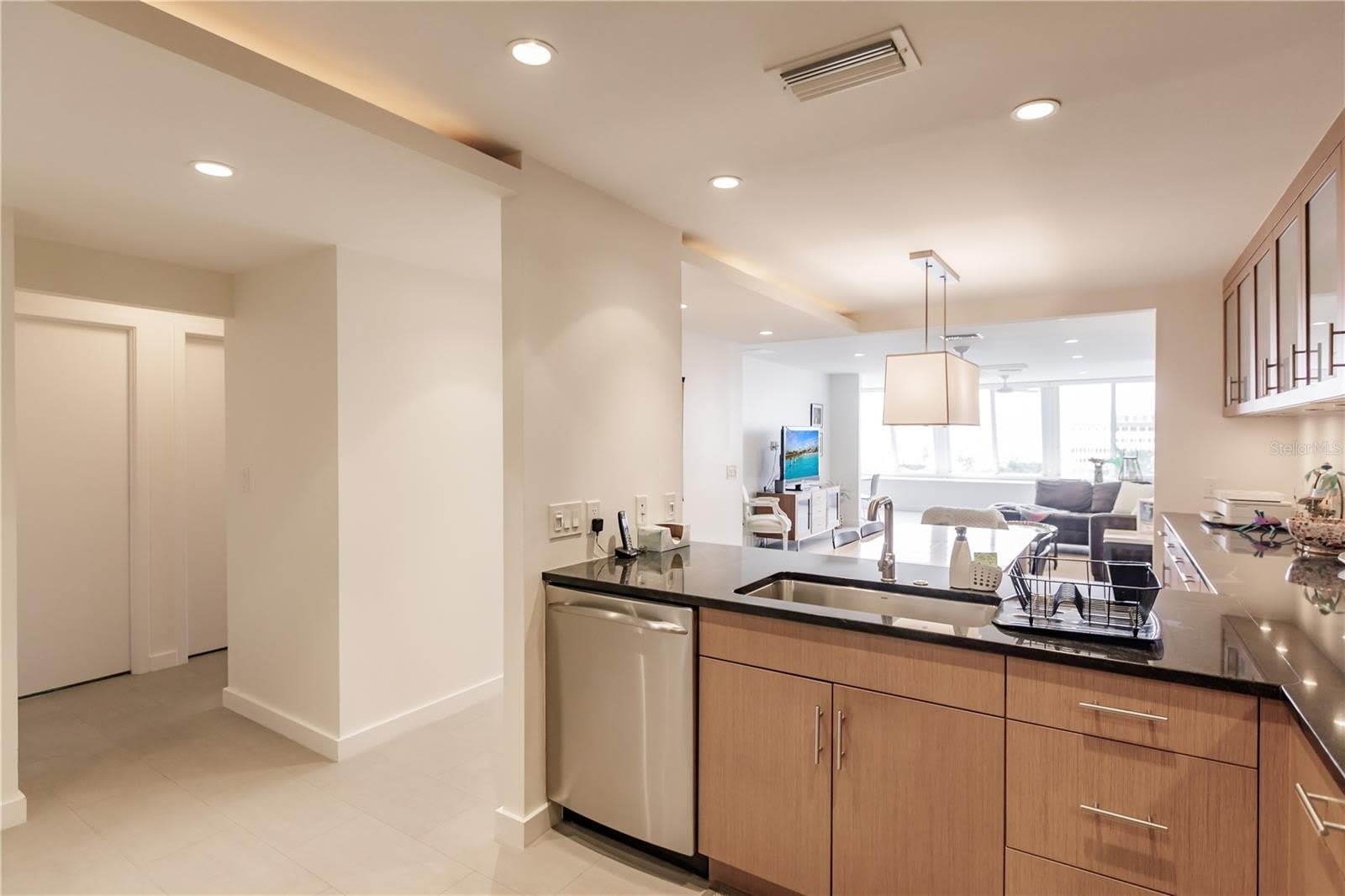 1200 E PEPPERTREE Lane – photo 5