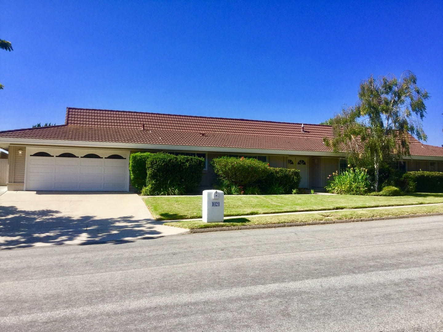 Panoramic views from 4 bedroom in Camarillo! – photo 1