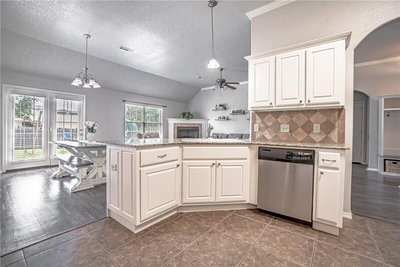 3101 Southwest Gumleaf Road – photo 3