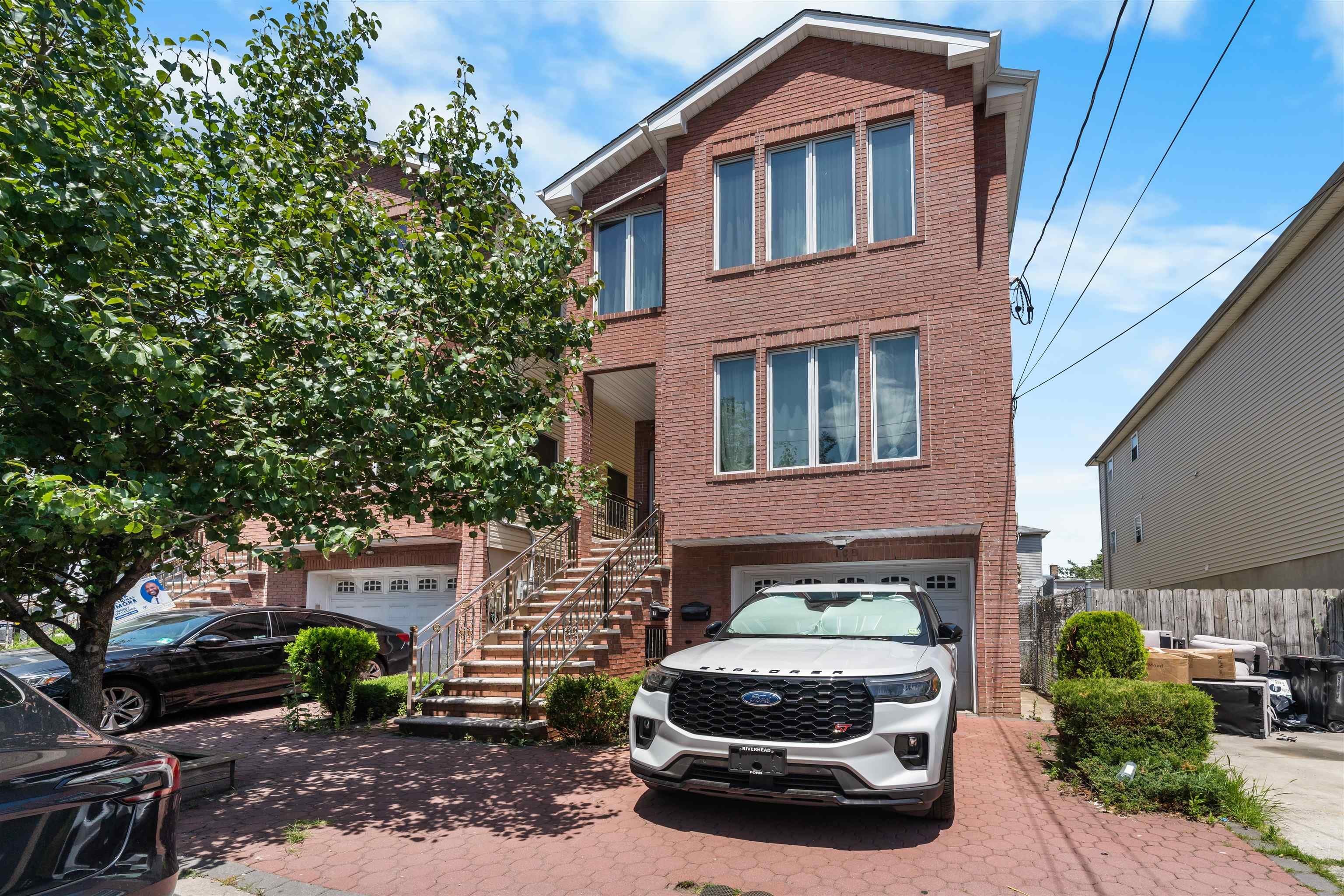 108 KEARNEY AVE – photo 1