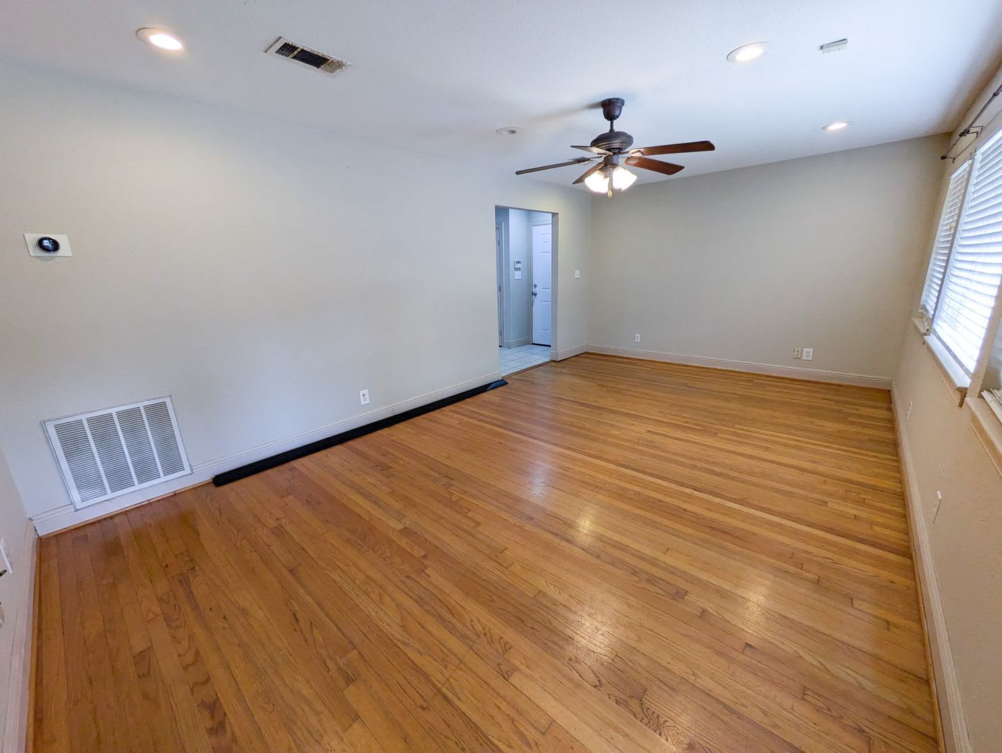 5031 Simpson Avenue, Groves, TX 77619 – photo 4