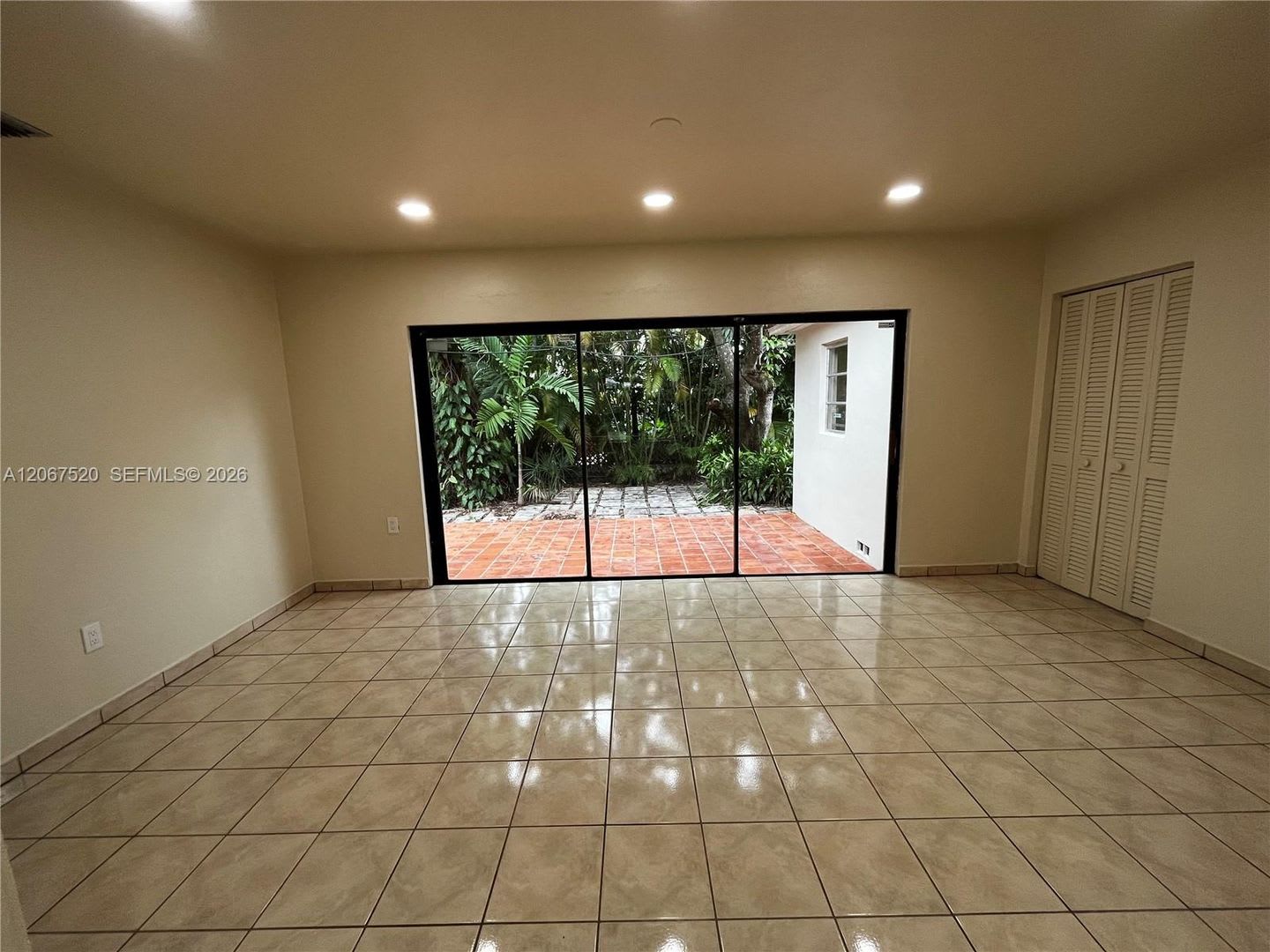 3351 SW 18th Street 3351, Miami, FL 33145 – photo 3