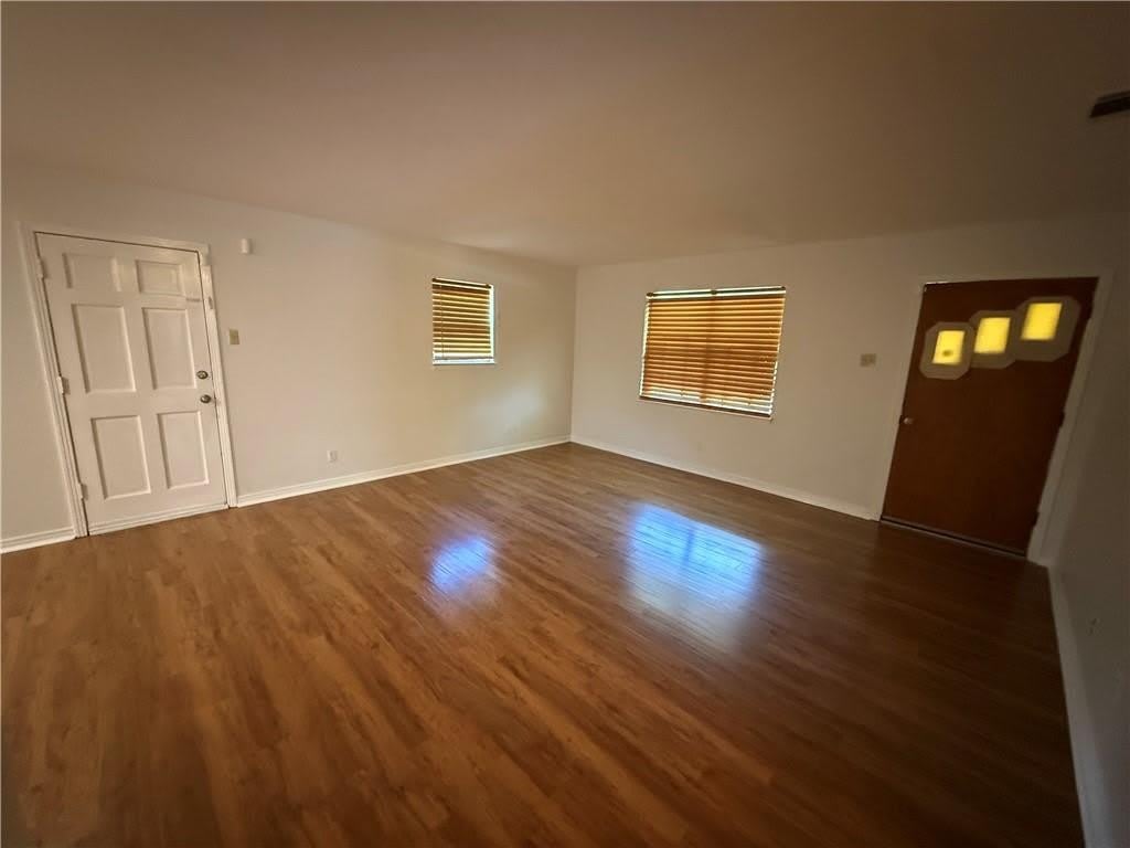 2308 Crestwood Circle – photo 2