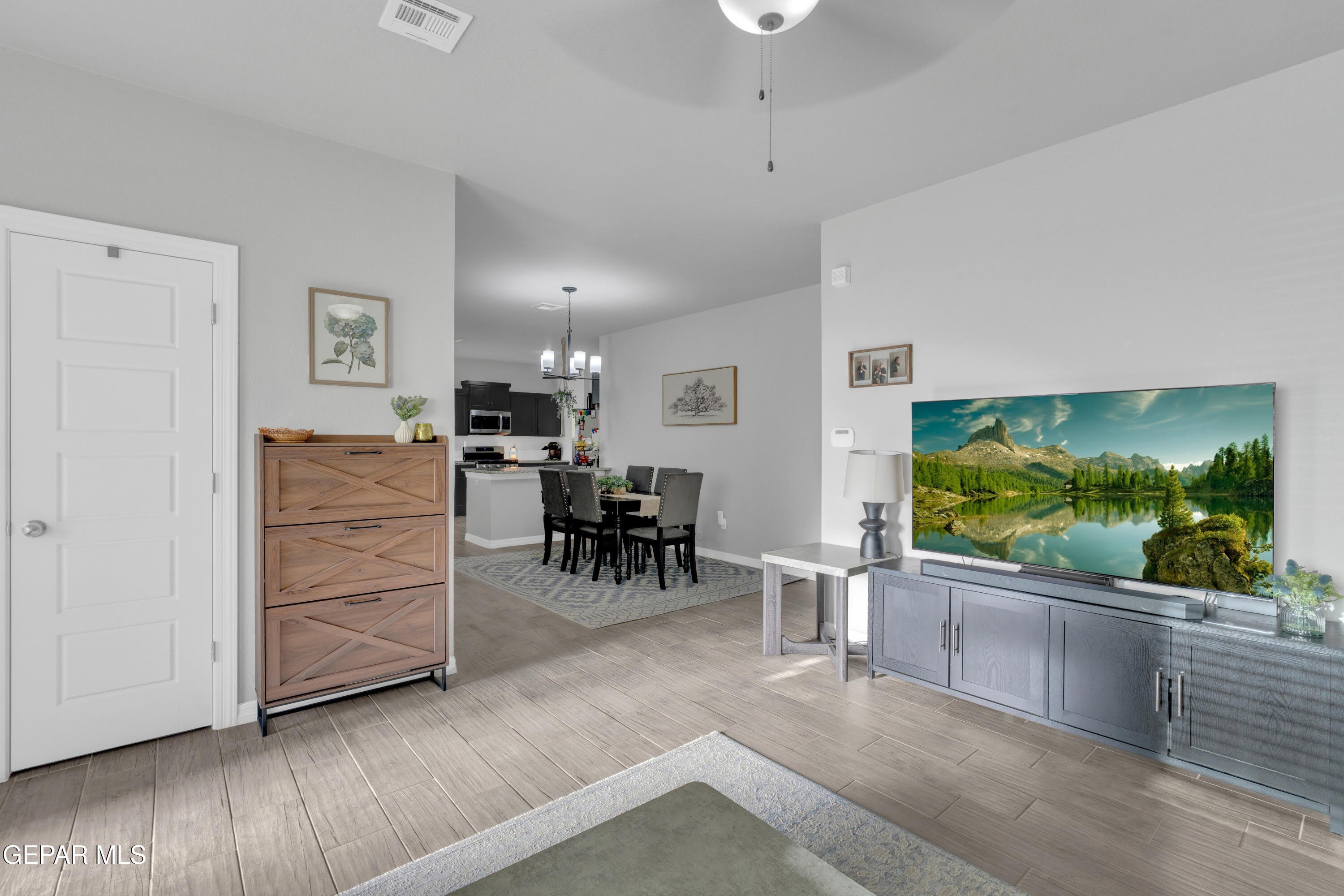 11352 Hidalgo Drive – photo 4
