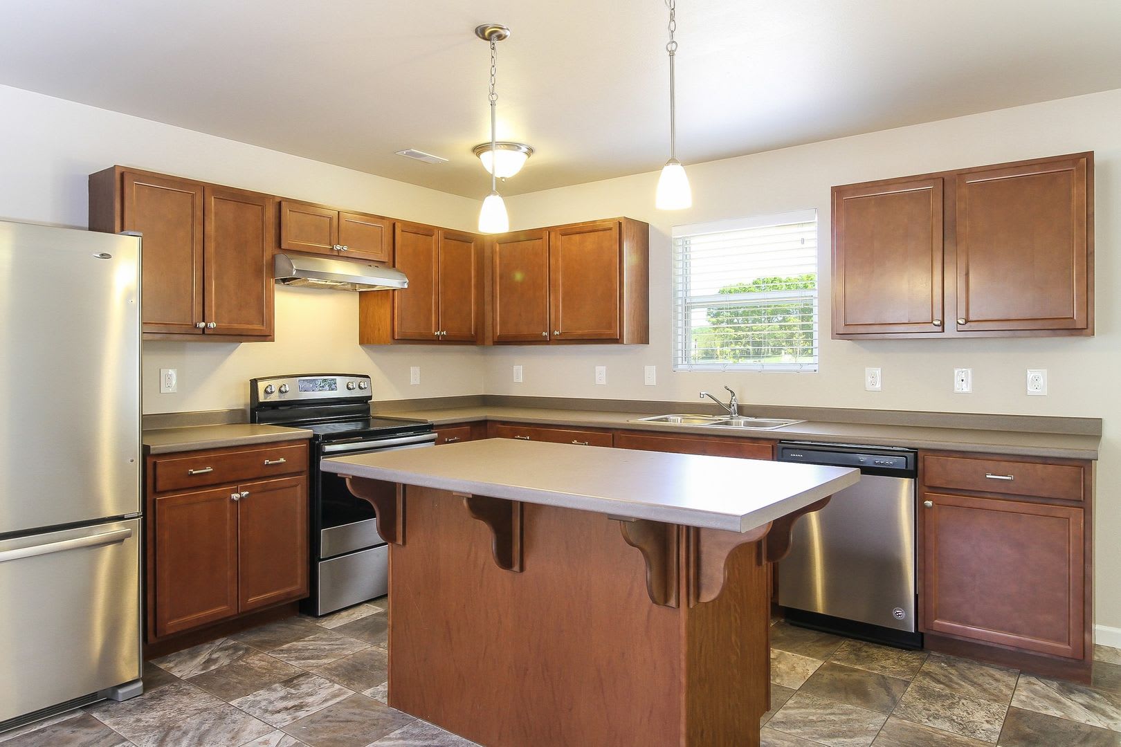 507 Avalon Court – photo 3