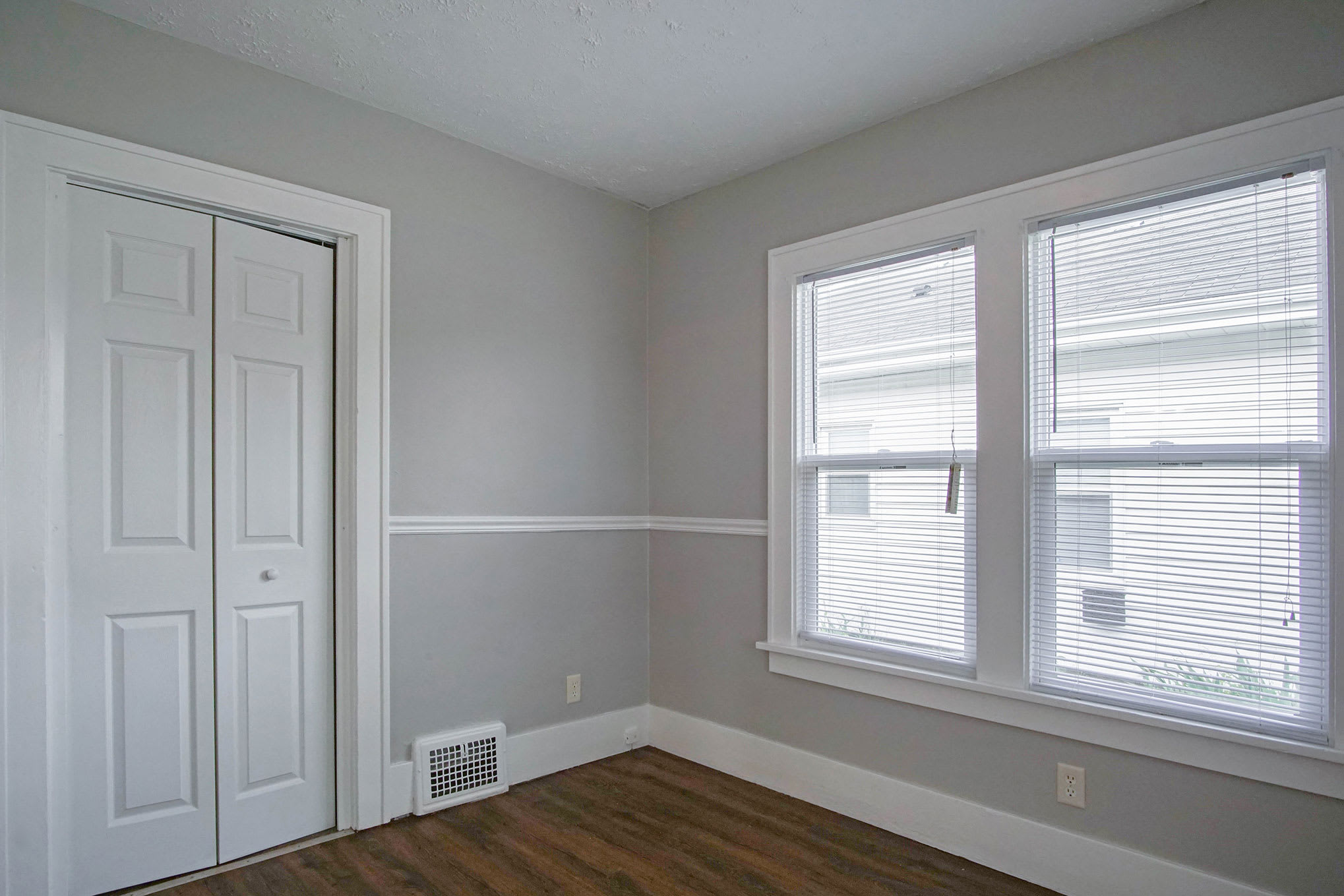 2715 W 6th St – photo 5