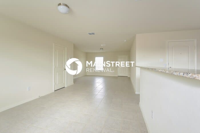6214 Lakefront – photo 5