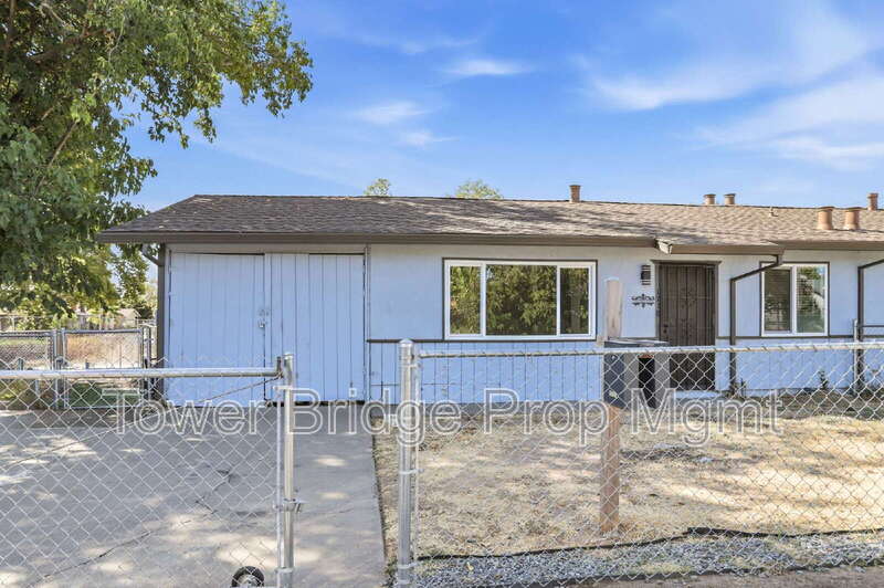 1718 Grand Ave – photo 1