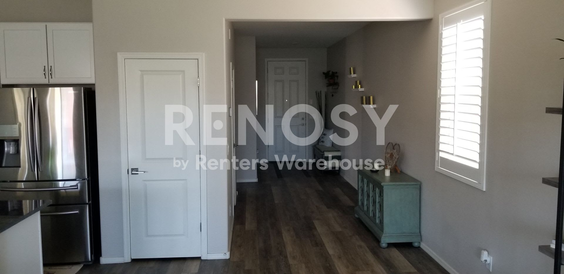 Ideal 4 Br 2 Ba 2 Car Garage Home in Gated Community Near Southern and S 16th St in Phoenix – photo 4