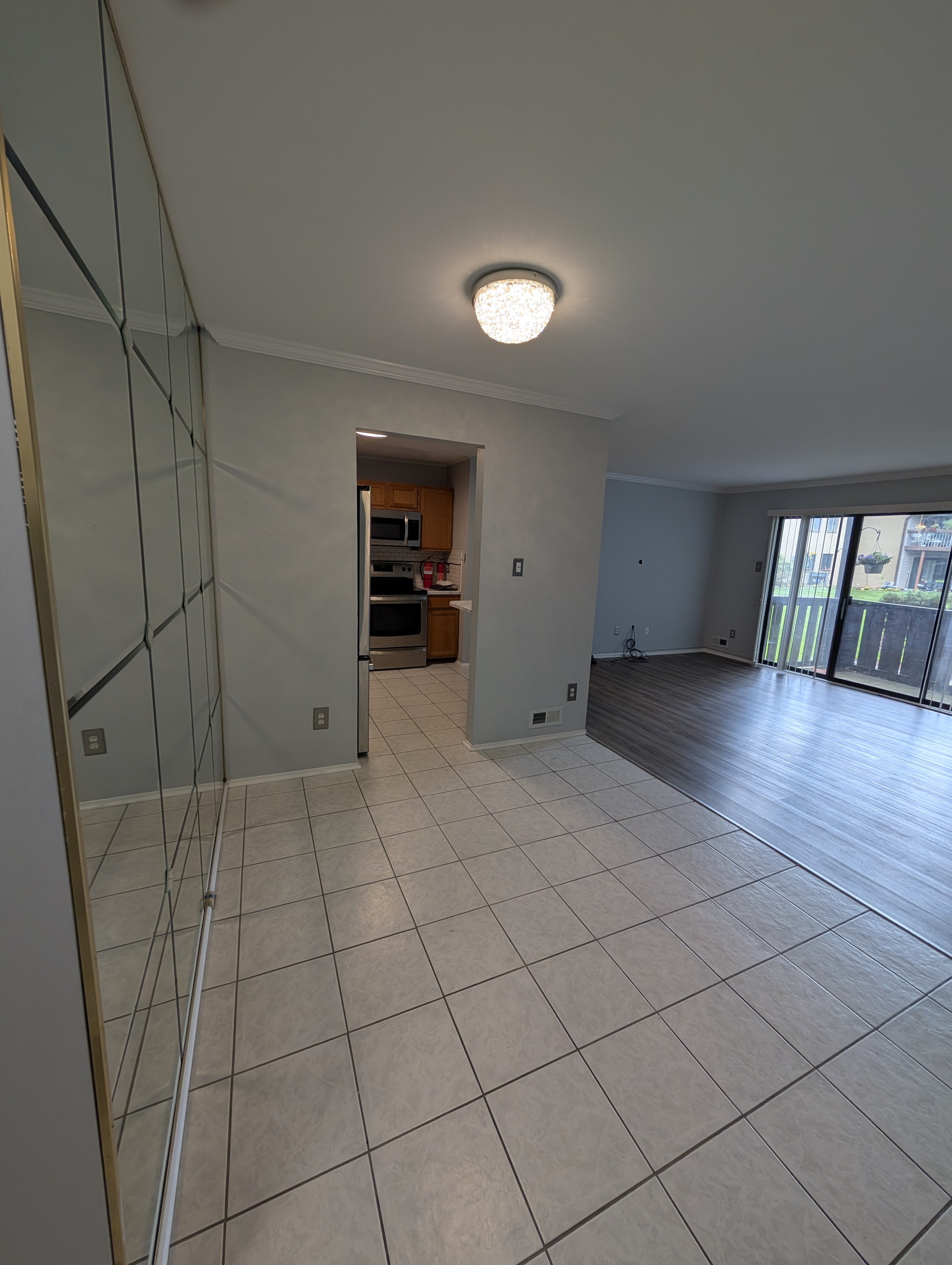 1307 Maresfield – photo 4