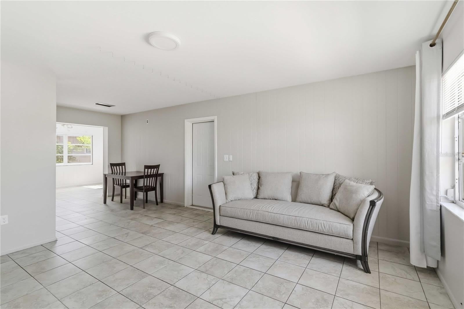 308 LANTANA Avenue – photo 3