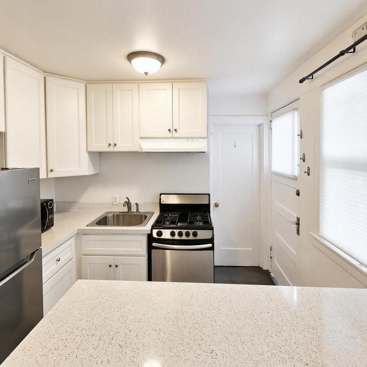 1726 7th Ave – photo 5