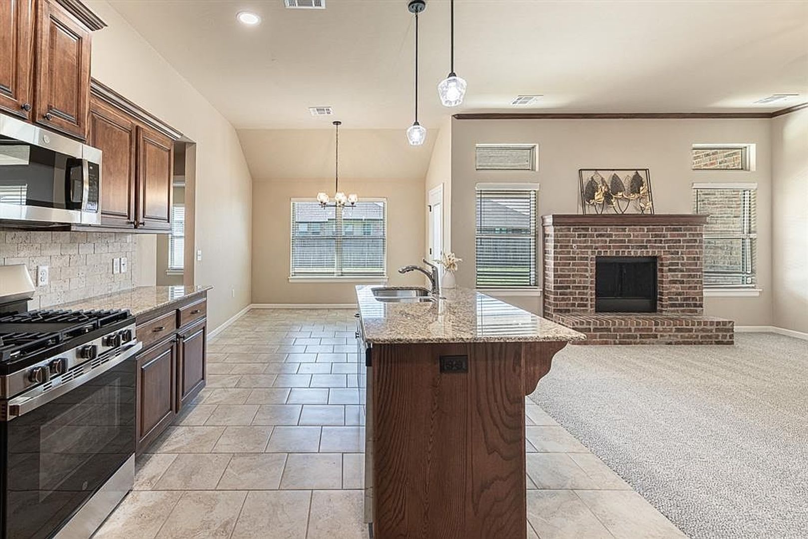 4528 Adobe Court – photo 5