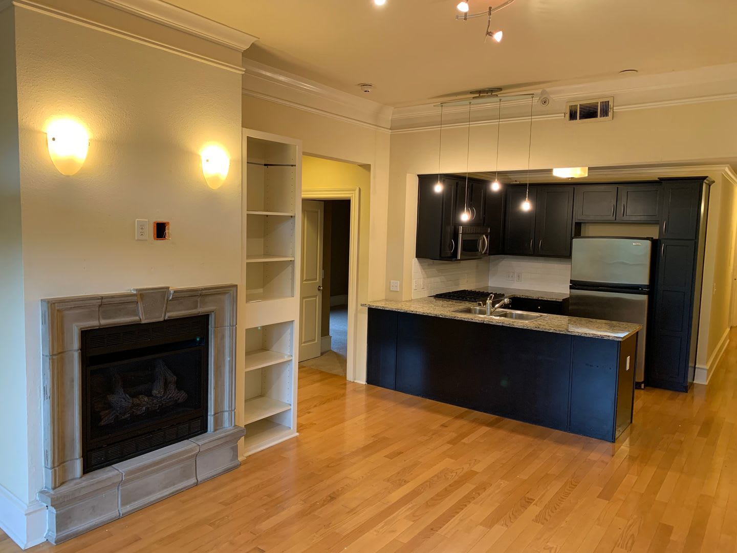 600 West Meadow – photo 3