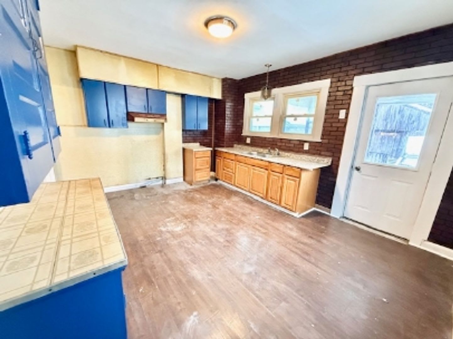 866 Vankirk St. Clairton, PA 15025 – photo 2