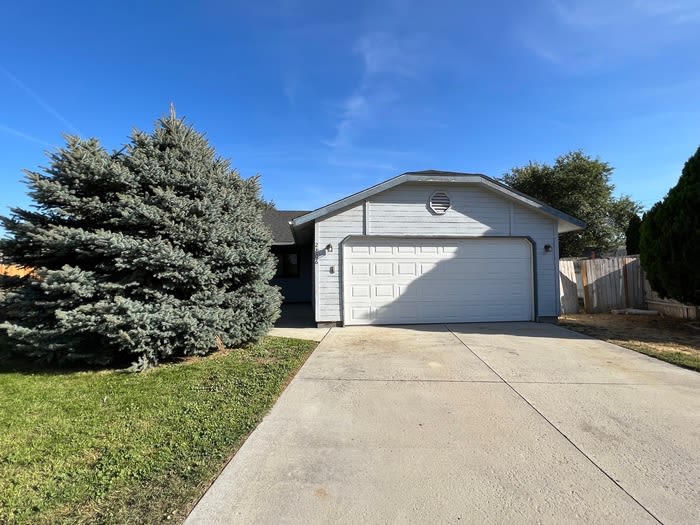 2206 South Locust Street – photo 1