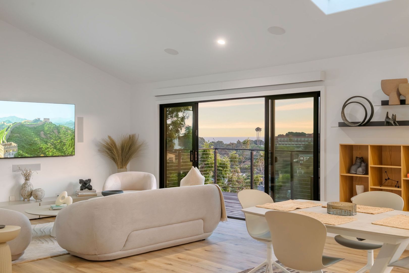 The Ultimate Dana Point Luxury Escape! Modern Coastal Masterpiece in the Heart of the Lantern District – photo 1