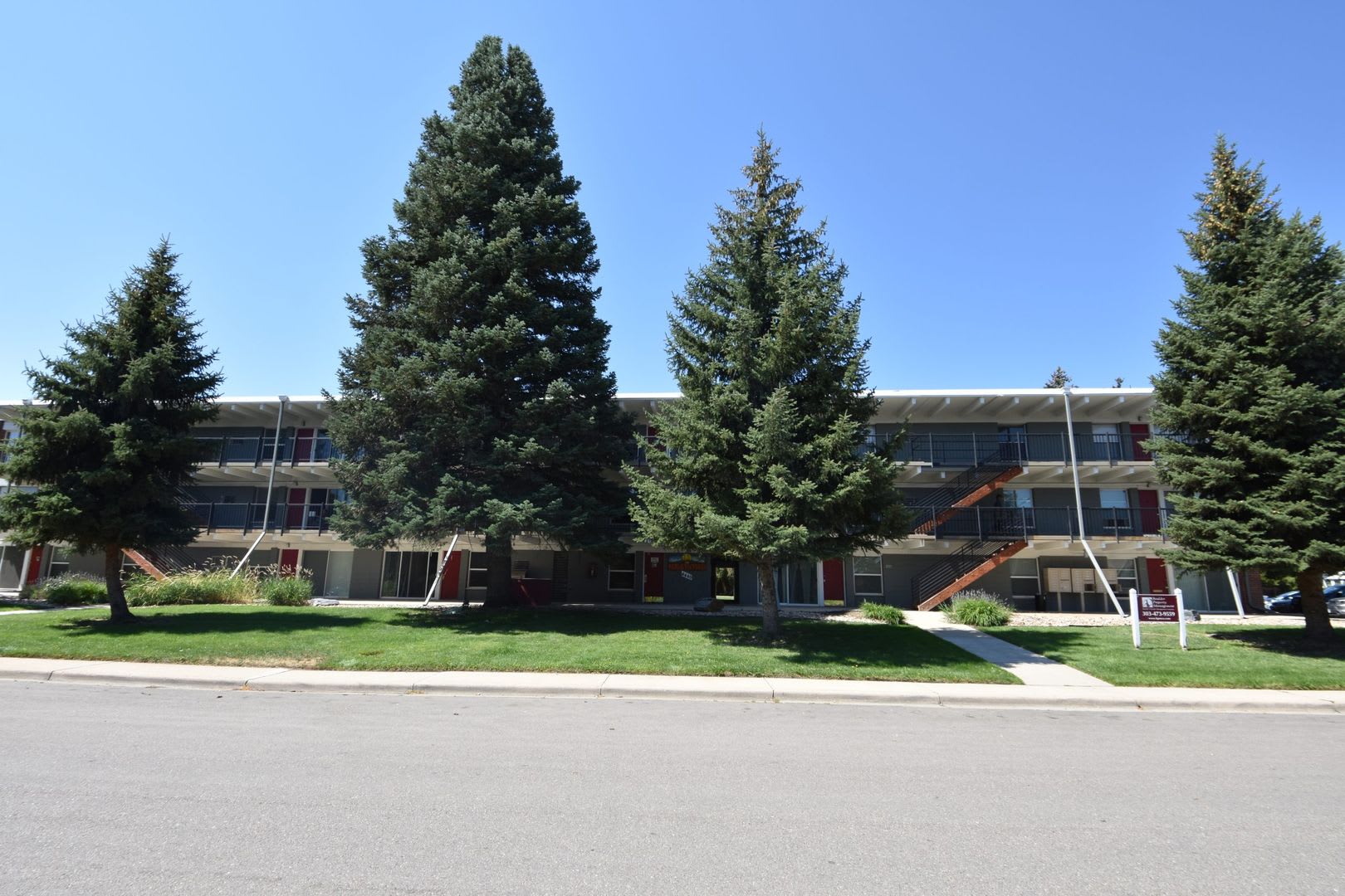 Spacious 2 Bedroom Apartment Near Cu – photo 2