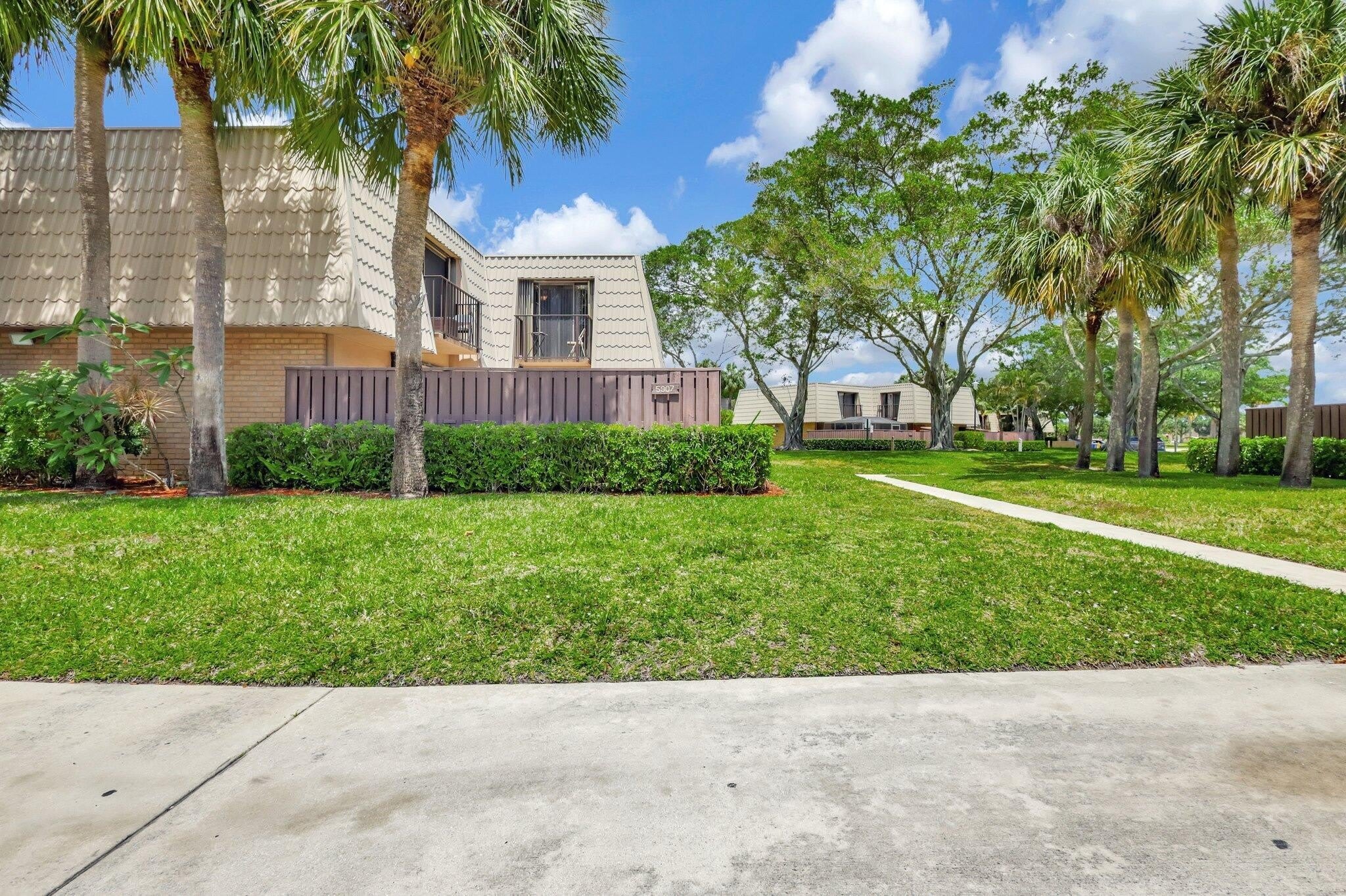 5907 59TH Way – photo 3