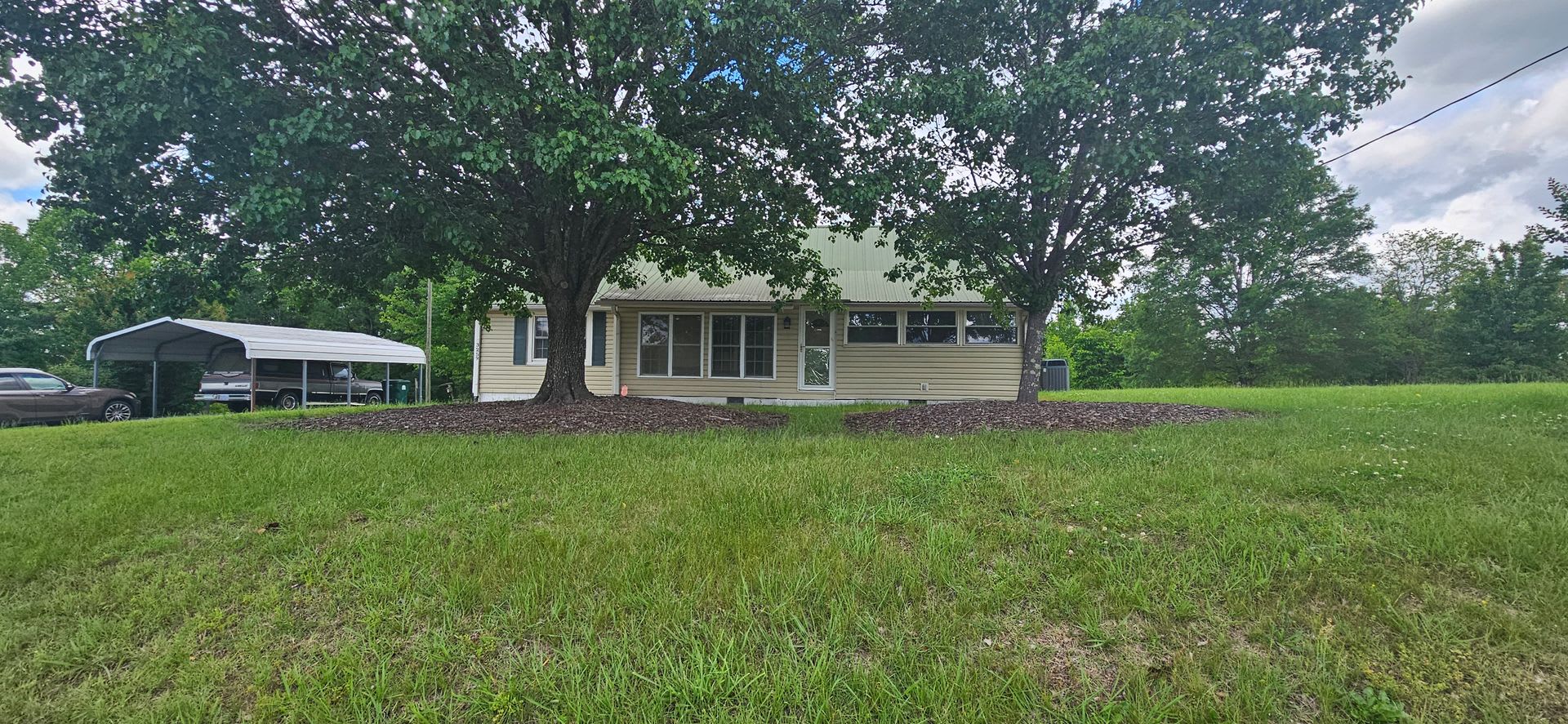 Cozy 2 Bedroom, 1 Bath Home for Rent in Thomasville! – photo 2