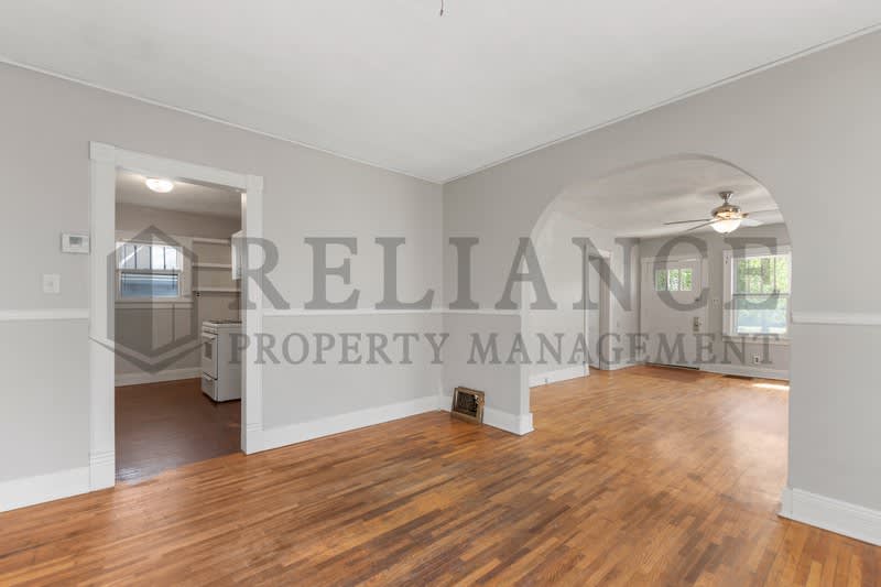 129 North Meridian Avenue – photo 5