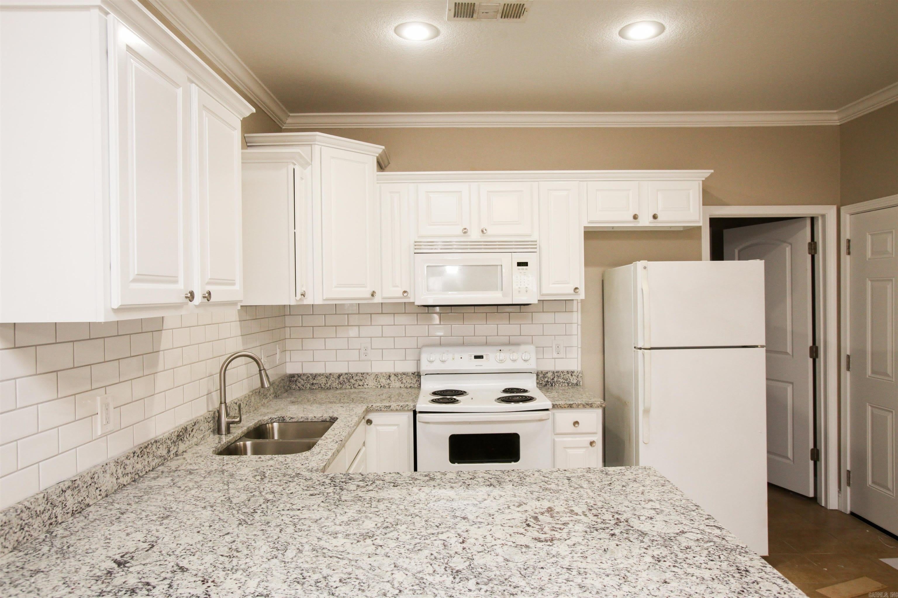 1213 Sadie Drive – photo 5