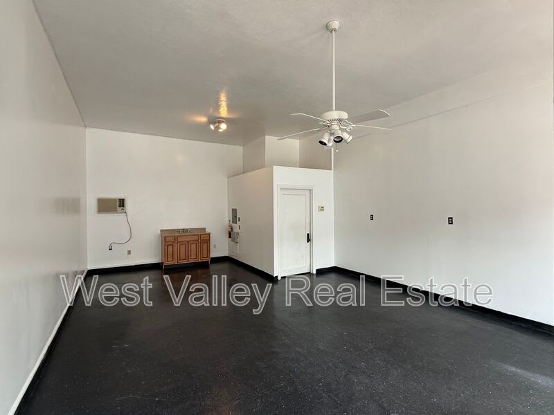 520 Center Street – photo 1