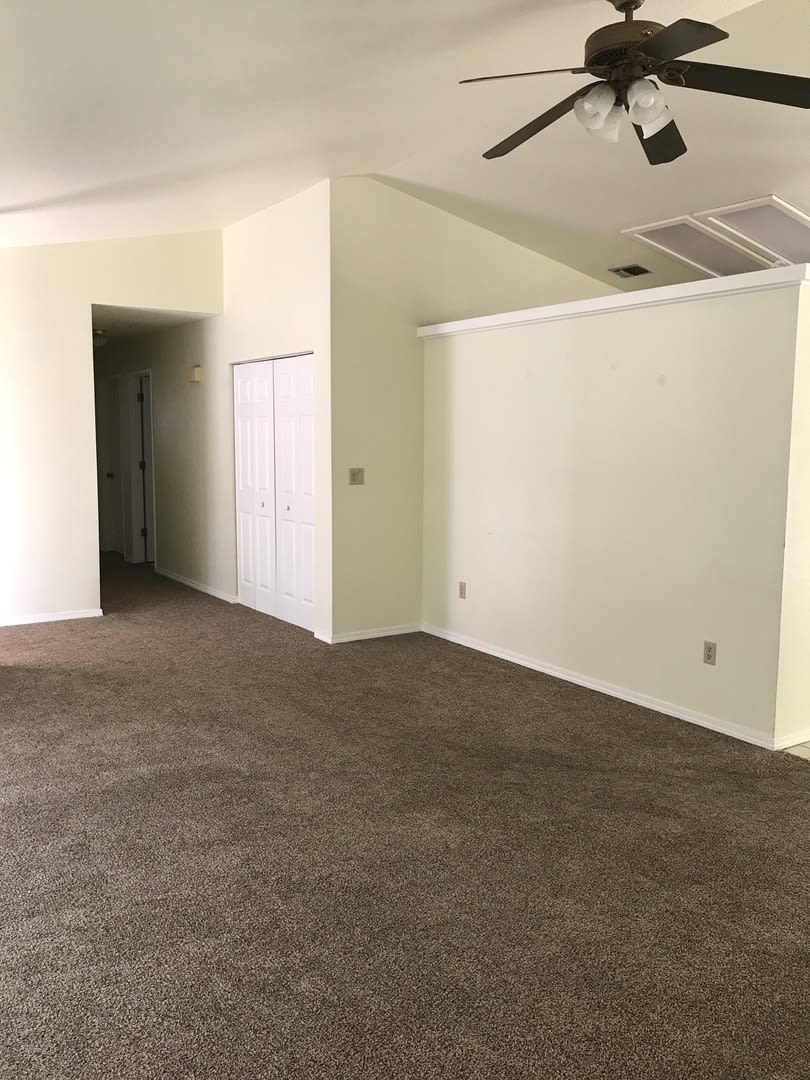 3 Bedroom 2 Bath home w Garage – photo 3