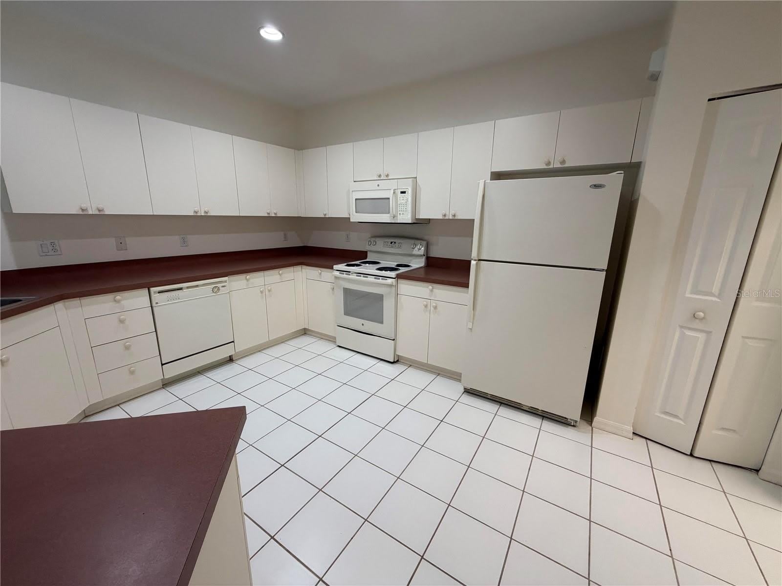 412 W 28TH Street – photo 4