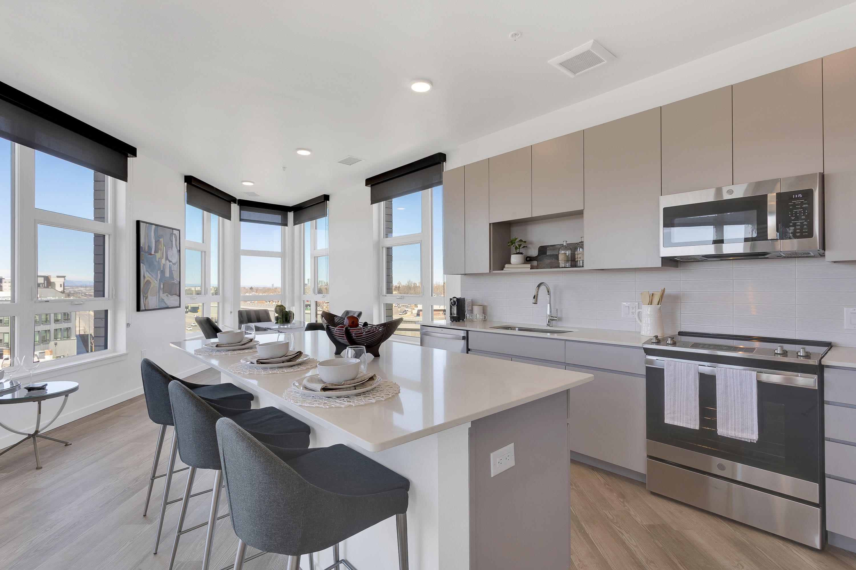 Aston On South Pearl – photo 4